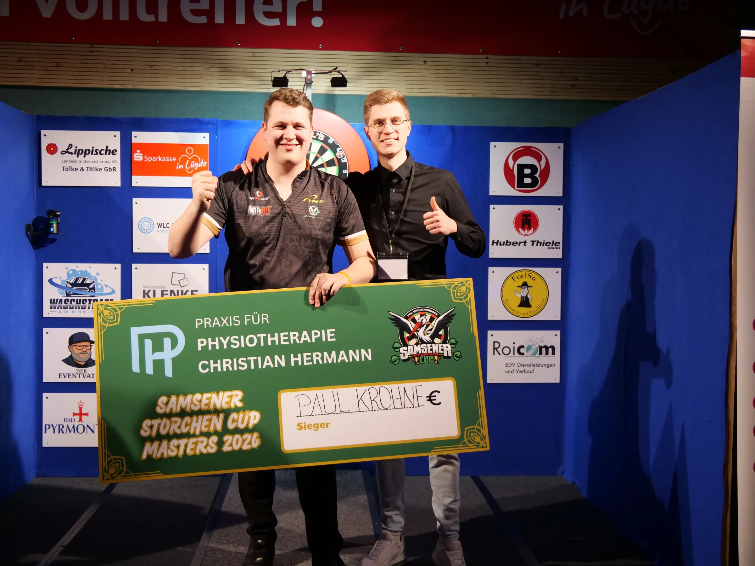 Masters-Sieger mit Scheck